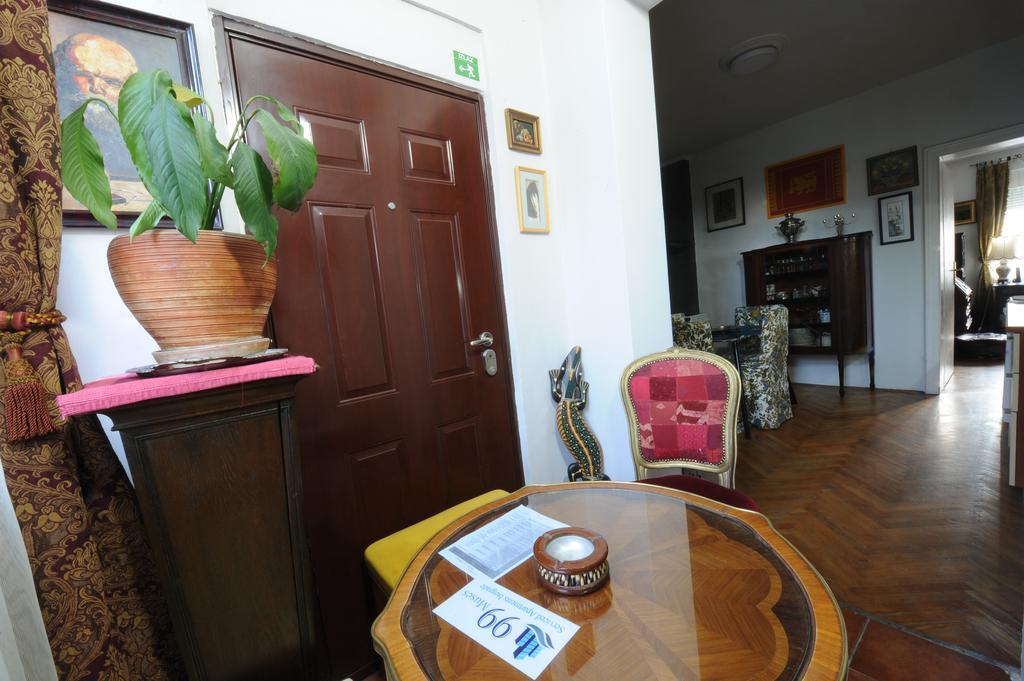 99 Muses Apartments Dordegol Esterno foto