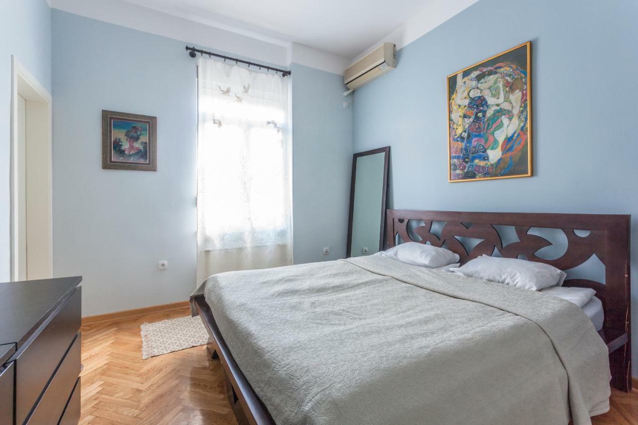 99 Muses Apartments Dordegol Esterno foto